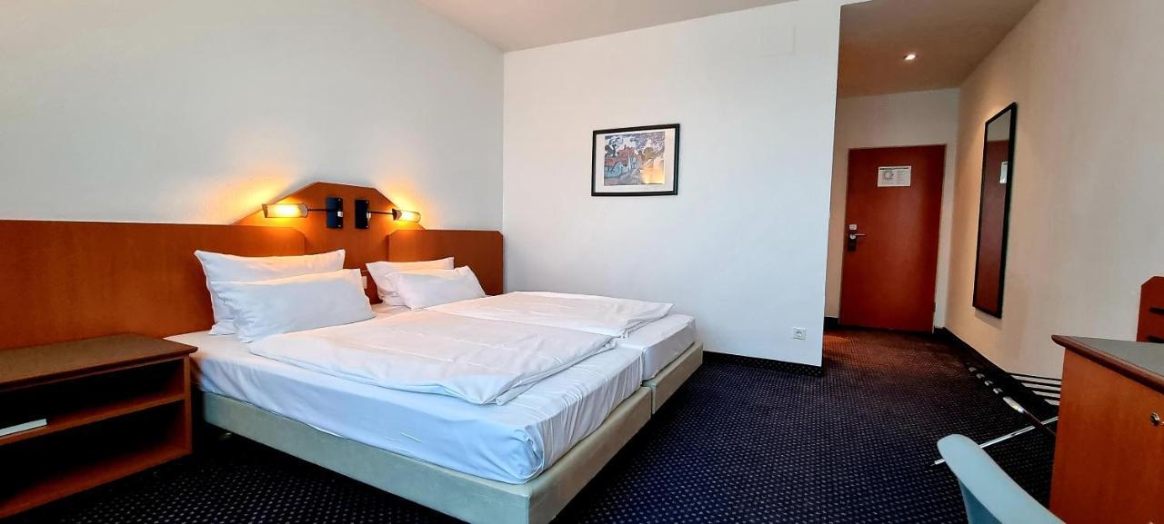 Exo Square Heidelberg/Schwetzingen - By Superfly Hotels Esterno foto